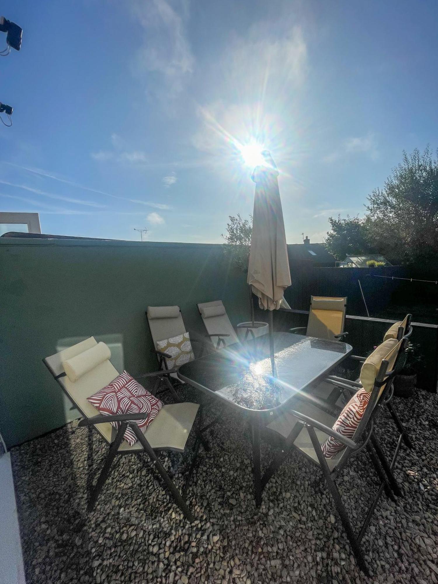 Ser Ar Y Bryn- Lovely Family Home With Garden, Walk To The Village And Beach Saundersfoot Zewnętrze zdjęcie